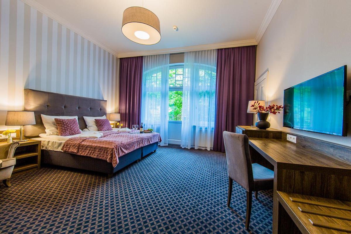 Hotel Debowy Biowellness & Spa Gory Sowie Bielawa  Eksteriør bilde